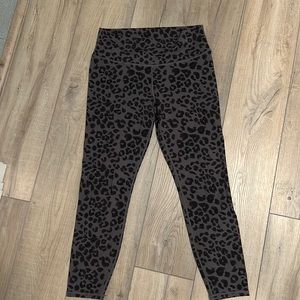Women’s animal print leggings